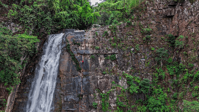 Explore Phi Lieng 2 days 1 night (7)